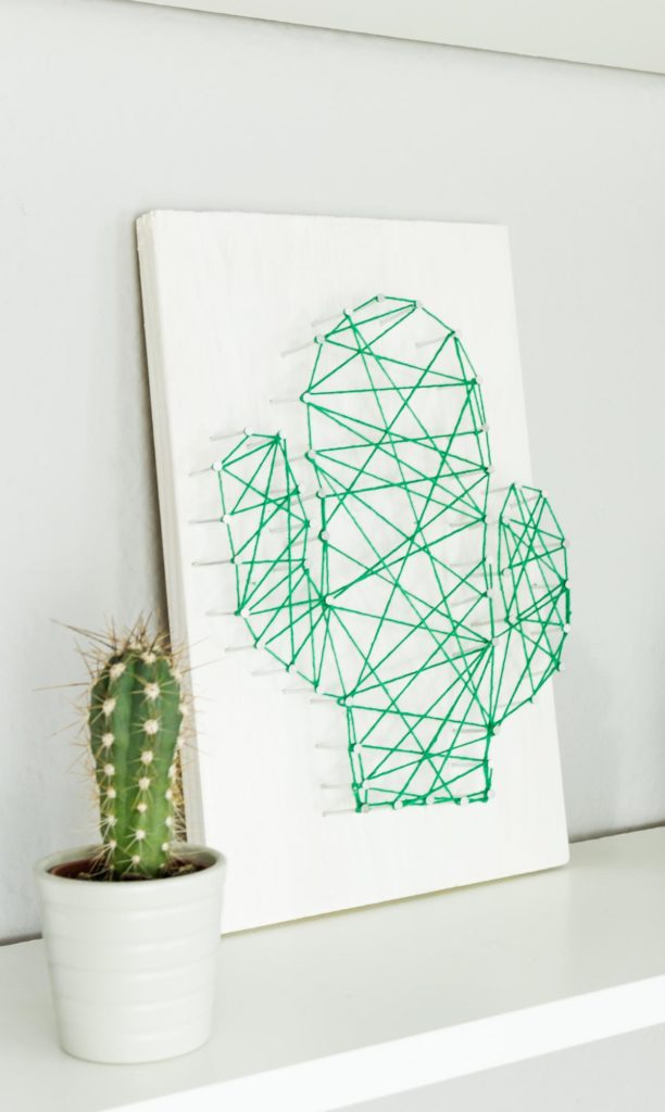 DIY Kaktus Fadenbild selber machen - schöne DIY Deko, aber auch tolle Geschenkidee