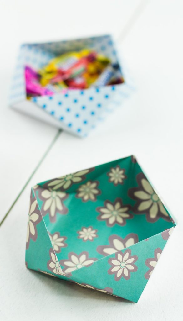 DIY Origami Aufbewahrungsbox basteln - ohne Kleber und mit nur einem Blatt Papier! Schöne Deko und Aufbewahrungsmöglichkeit für zahlreiche Kleinigkeiten ... Basteln mit Papier