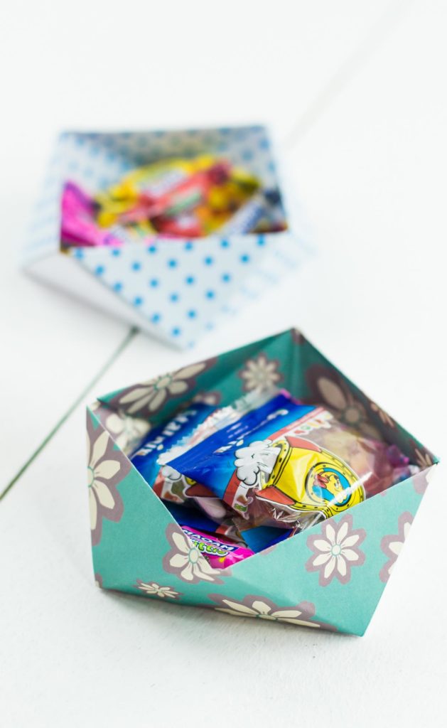 DIY Origami Aufbewahrungsbox basteln - ohne Kleber und mit nur einem Blatt Papier! Schöne Deko und Aufbewahrungsmöglichkeit für zahlreiche Kleinigkeiten ... Basteln mit Papier