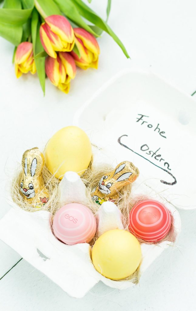 DIY Osternest im Eierkarton basteln - eine tolle, individuelle Geschenkidee zu Ostern