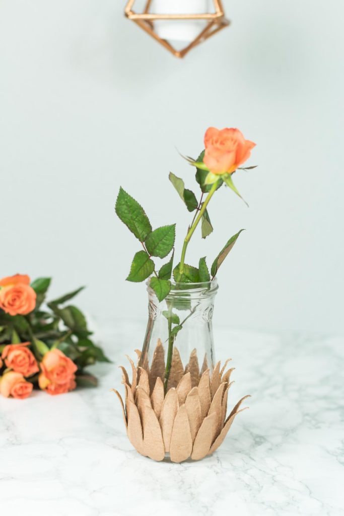DIY Vase in Kupfer basteln - tolle Upcycling Idee für Eierkartons